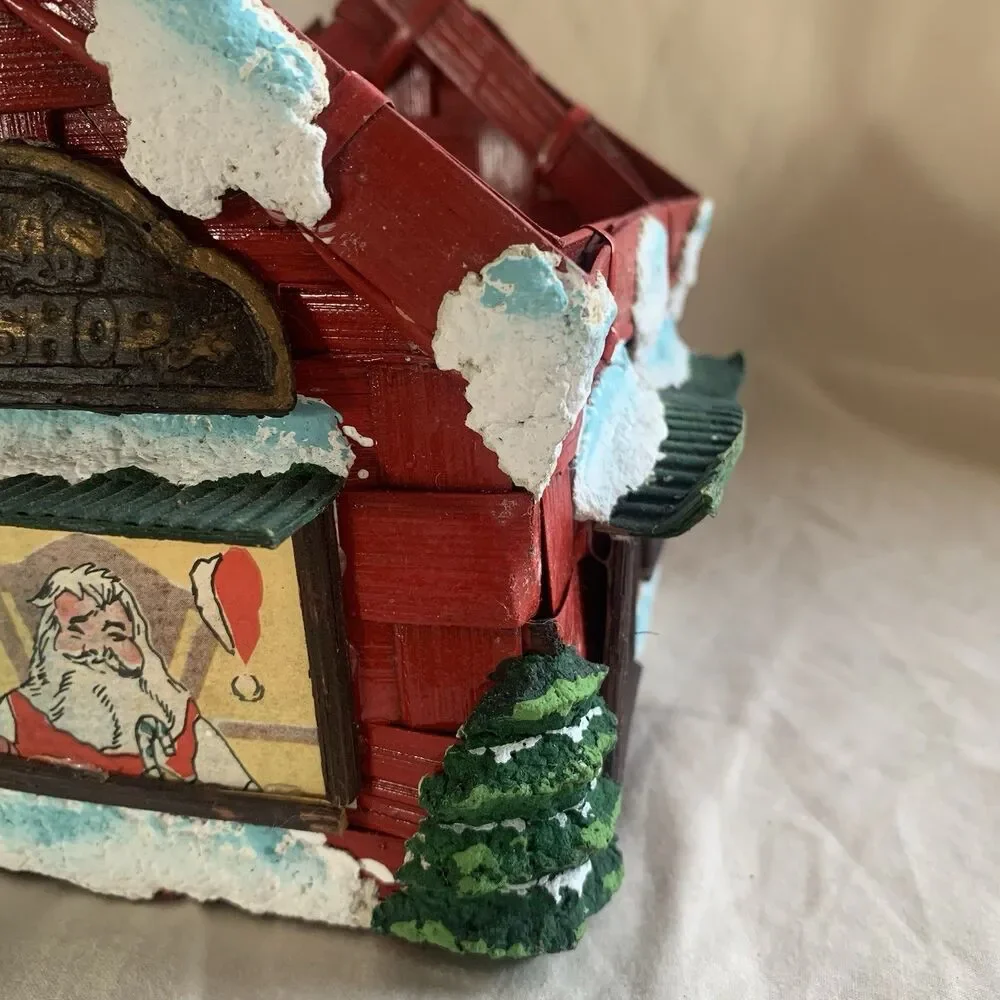 VTG Christmas Bamboo Basket, Santa Workshop 3D Effect, Small 6x6x11”
